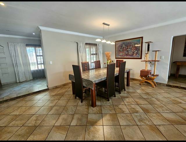 3 BEDROOM EQUESTRIAN PROPERTY FOR SALE IN KNOPJESLAAGTE